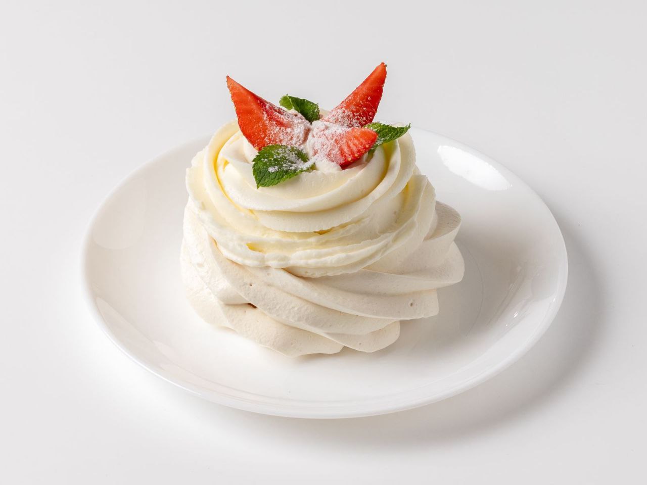 Павлова с Клубникой